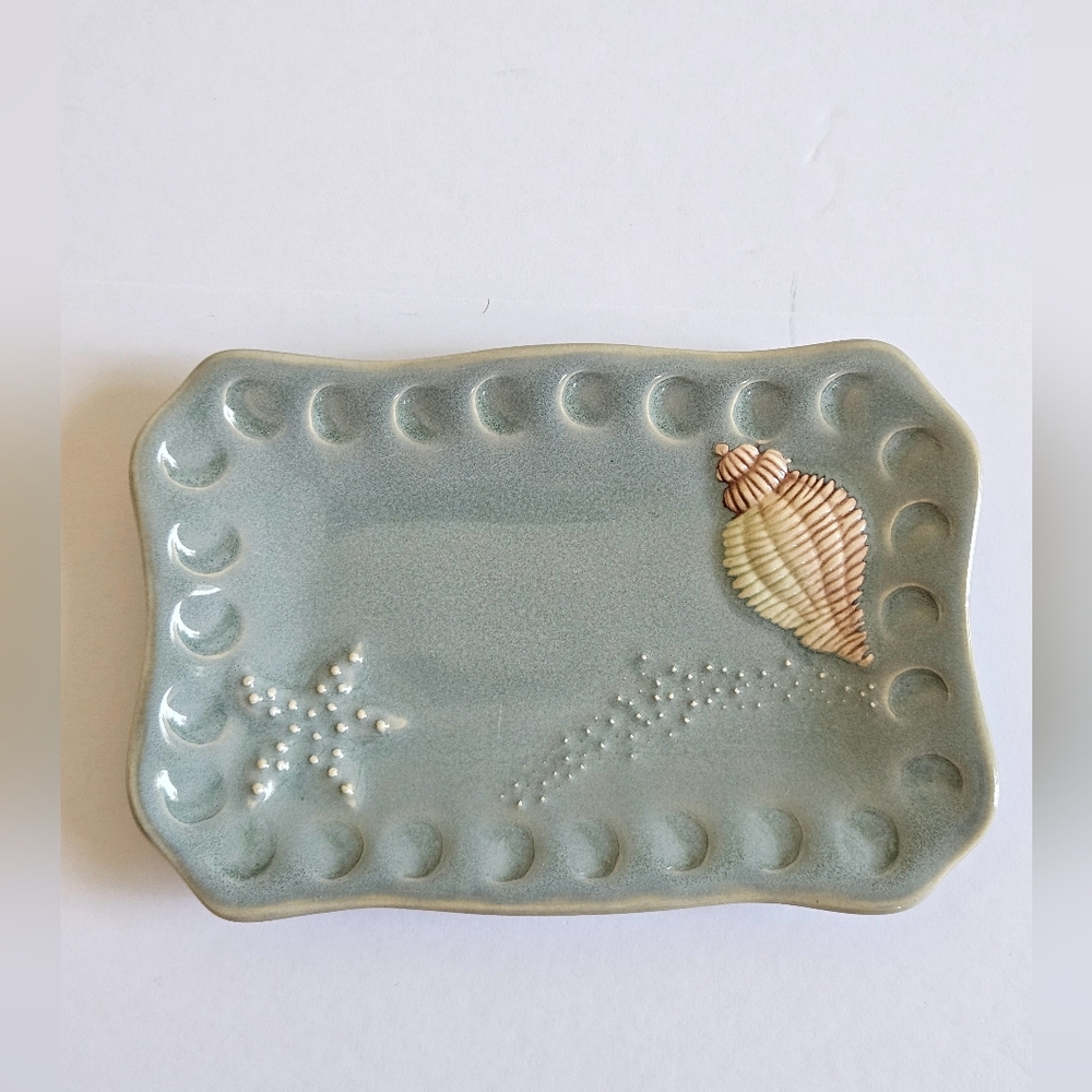Vintage Wamsutta soap trays and bath accessories - Picture 4 of 4